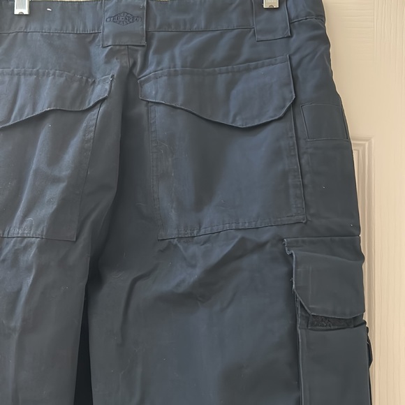 TRU-SPEC NAVY BLUE TACTICAL CARGO PANTS. Exc.  condition/worn once size 34/32 - Picture 5 of 6